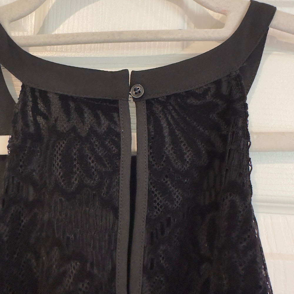 LOFT Womens Black Floral Lace Halter Neck Sleeveless Keyhole Back Top Large - Picture 6 of 7